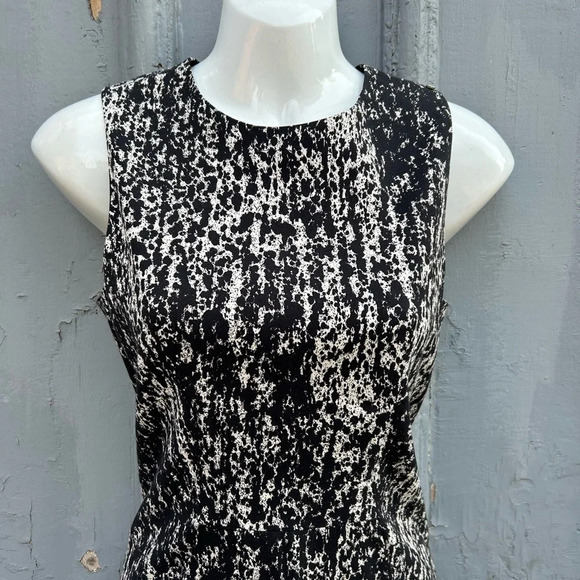 Sportmax Black & White abstract Sleeveless midi dress, BNWT, size 6 - Picture 4 of 12